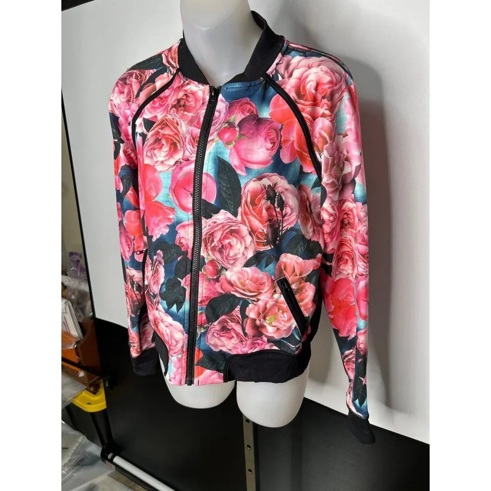 Lululemon Hold Your Om Hoodie Jacket Secret Garden Black Floral Zip Size 8 - Picture 3 of 10